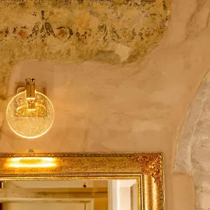 Guest house Palazzo Falcinelli Luxury In Center With Air Conditioning And Elevator